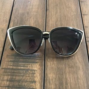 Cat eye sunglasses